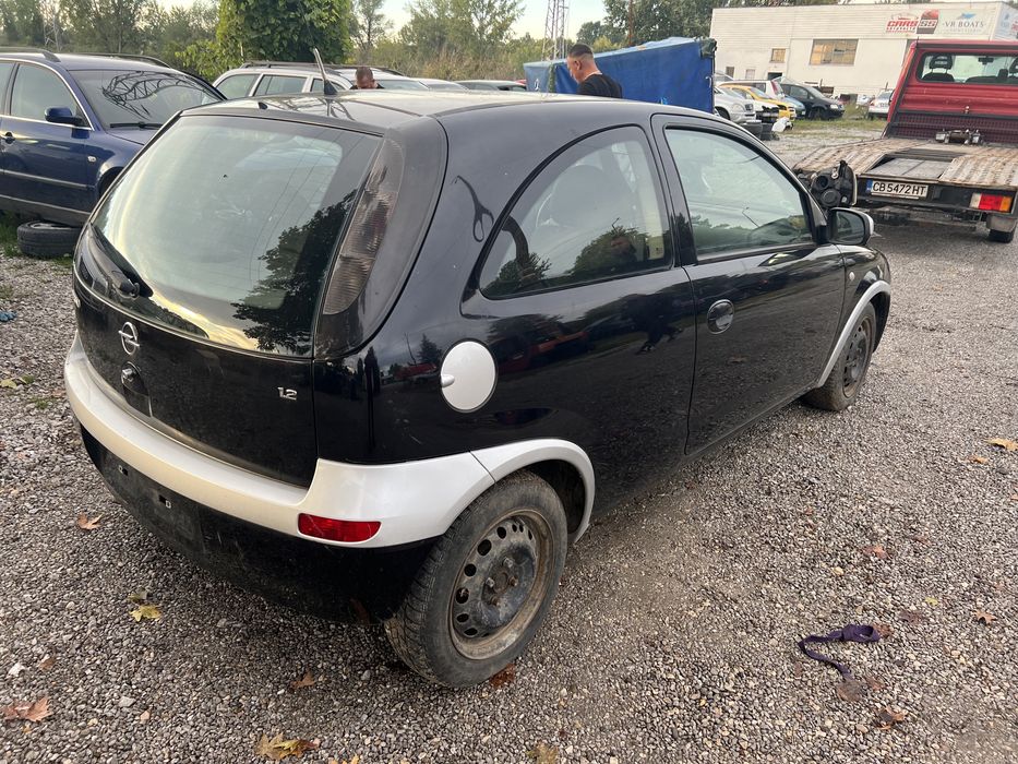 Опел корса ц 1.2 бензин само на части