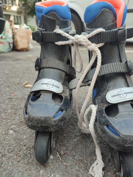 De vânzare: Role pentru copii