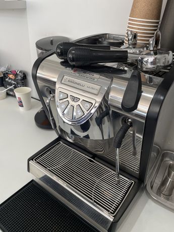 Кофе-машина + кофемолка Nuova Simonelli