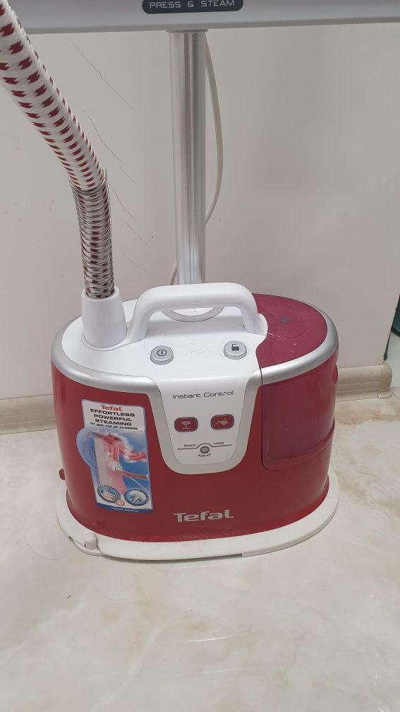 Уред за вертикално гладене с пара Tefal Instant Control IS8380E1, 1700