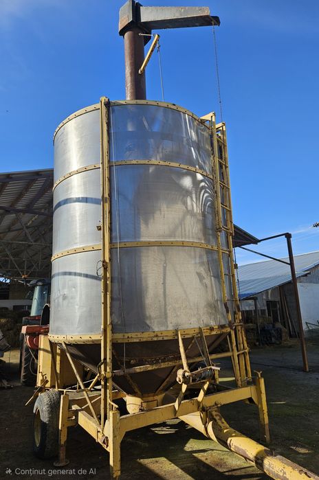 Vând uscător cereale