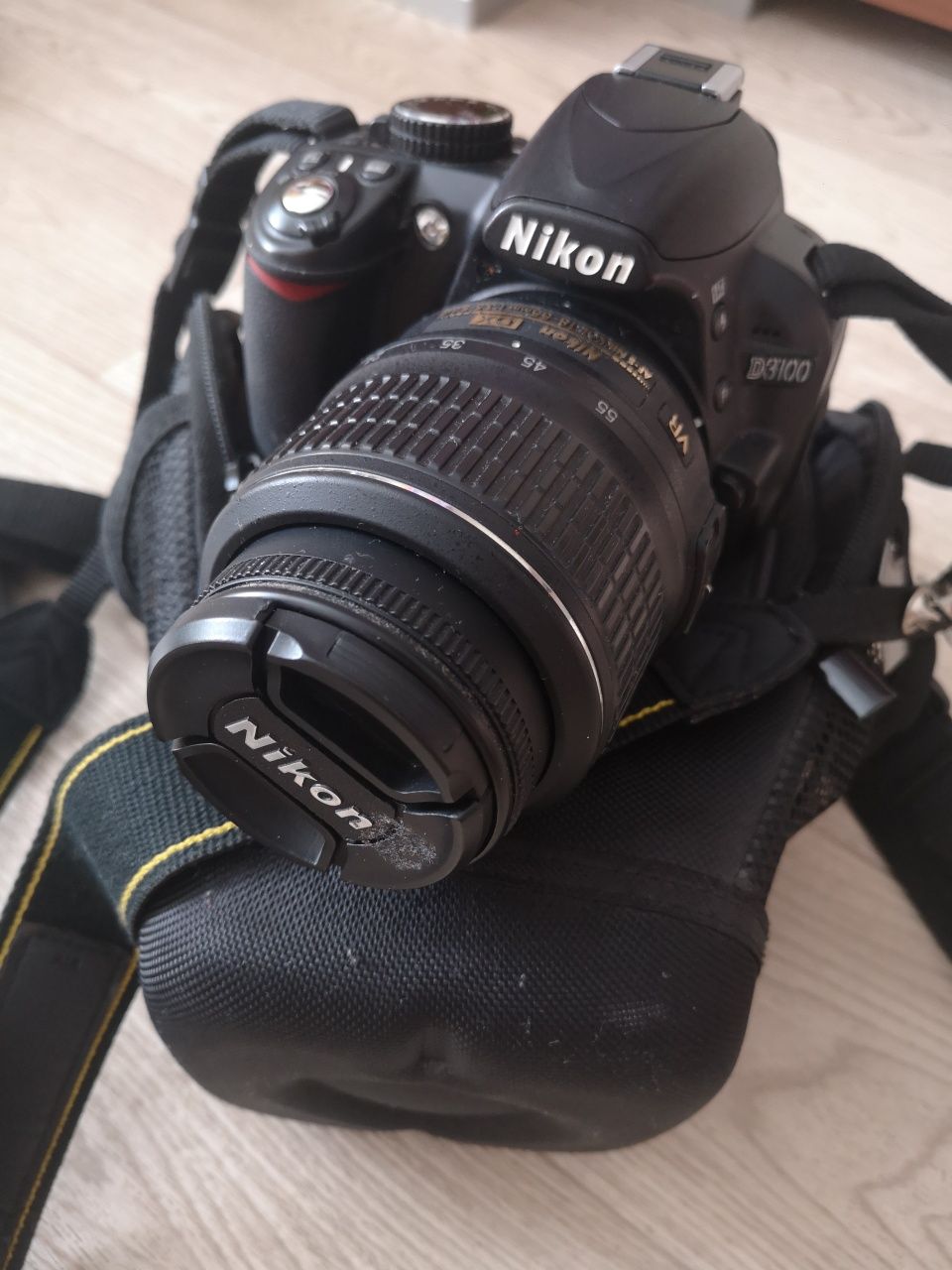 Продам фотоаппарат Nikon D3100