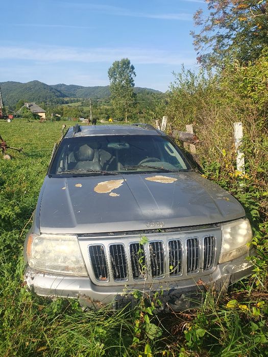 Vând 2 jeep grand cherokee 2.7 crd wj