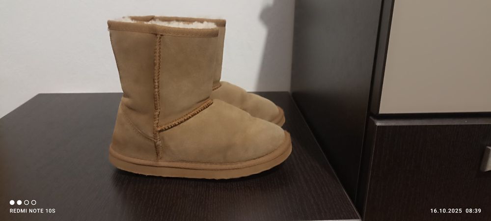UGG in stare buna