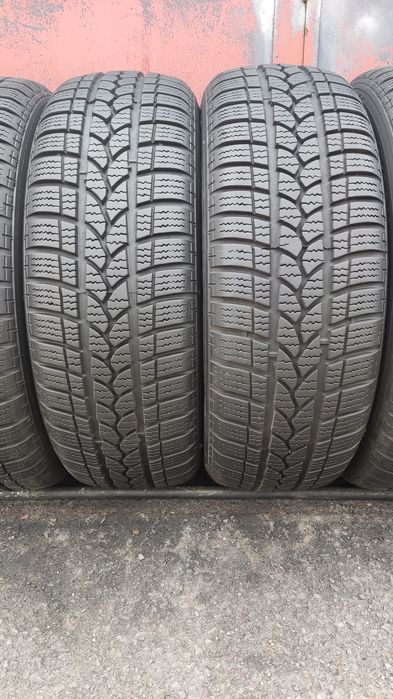 4бр. зимни гуми 185/60/15 Kormoran/Tigar 
dot21
6.6/6.9мм грайфер 
Доб