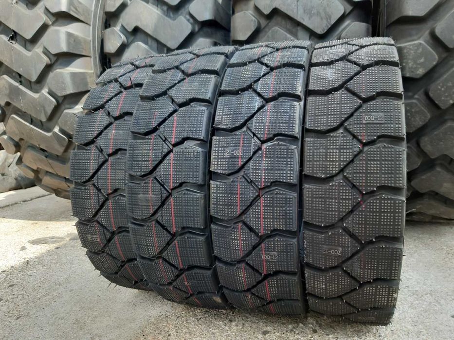Anvelope noi motostivuitor 7.00-12 livare garantie cu camera 14pr