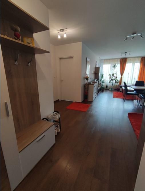 Дава се под наем Тристаен апартамент в София, Витоша - 77 кв.м за 800 € - Снимка #1