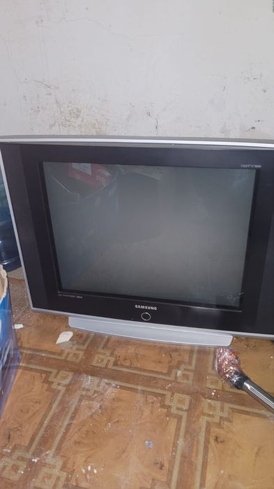 Продам телевизор Самсунг