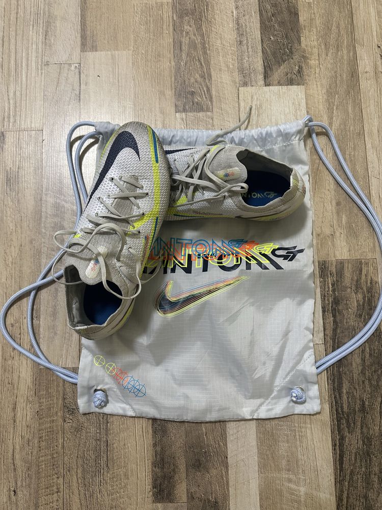 Професионални футболни бутонки Nike Phantom GT2 Elite FG