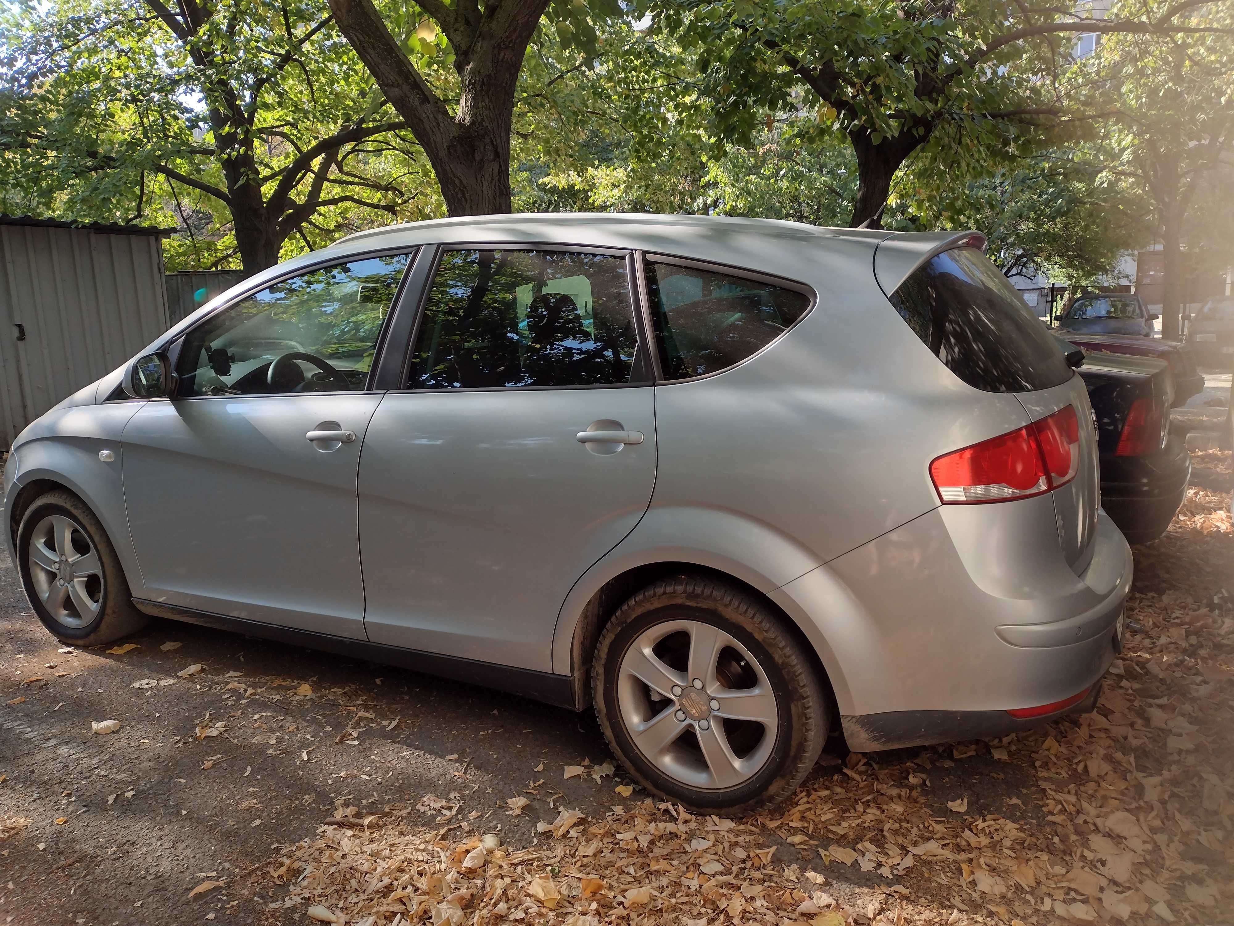 Продавам Seat altea