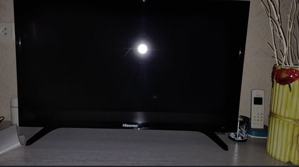 Продаётся тв HISENSE, смарт тв