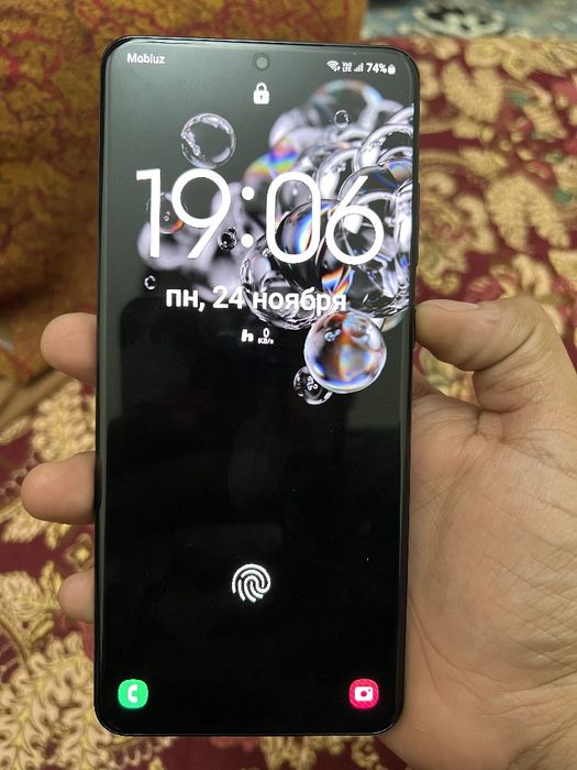 Samsung s 20 ultra sotiladi . 12/256gb