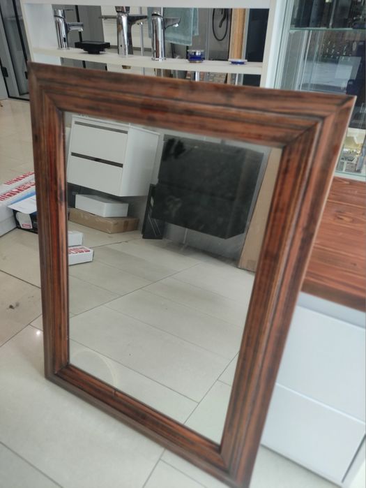 Пвц шкаф за  баня с дървен плот