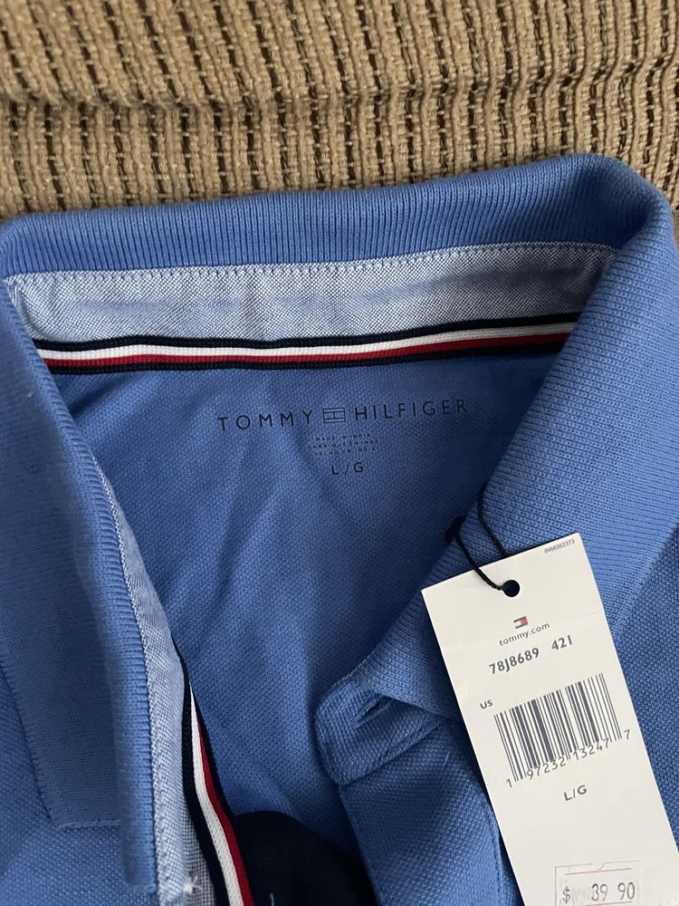 Vând tricouri Tommy Hilfiger, originale , marimea S si L
