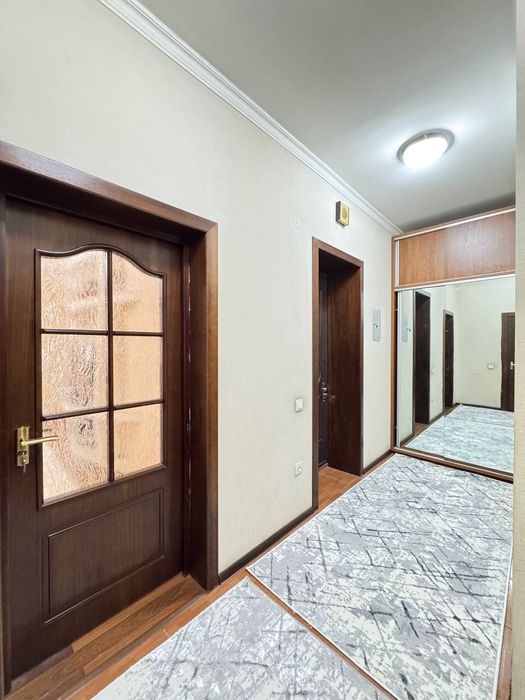 Продается 2/4/4 Высокопотолочка Чиланзар 1-квартал