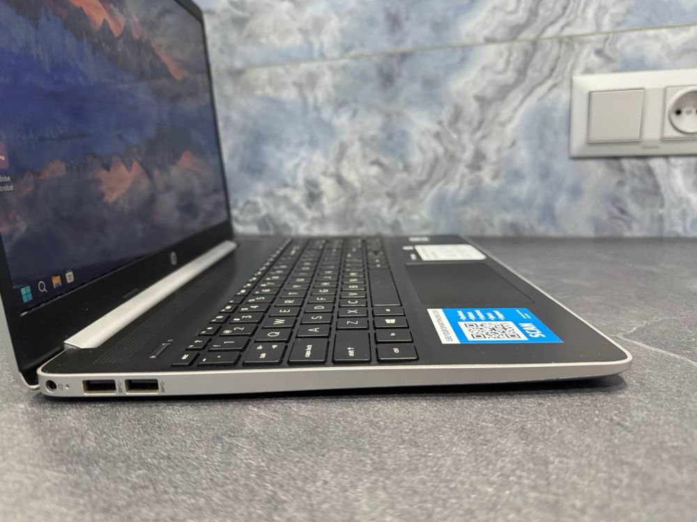 HP 15-dy1751MS i5-1035G7 / 16 / 256 SSD NVMe / Сенсорный экран/ Идеал