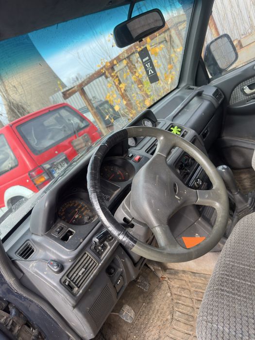 Мицубиши Паджеро 2 2.5