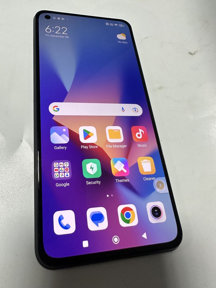 Xiaomi 11 lite 5G 8+3/128 - перфектен