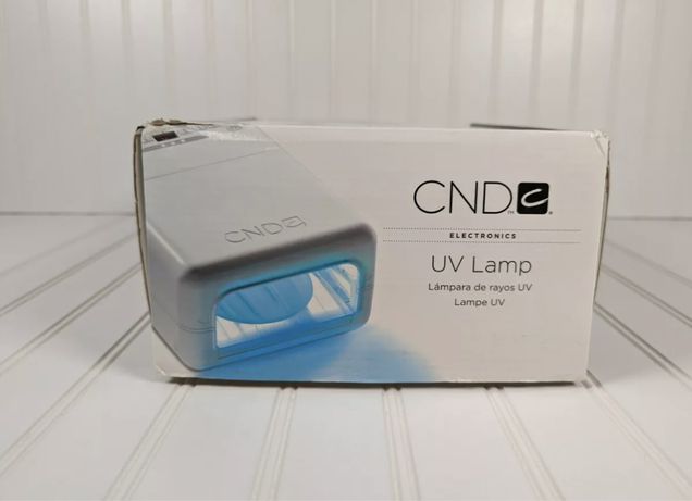 Lampa UV - CND pentru manichiura si pedichiura