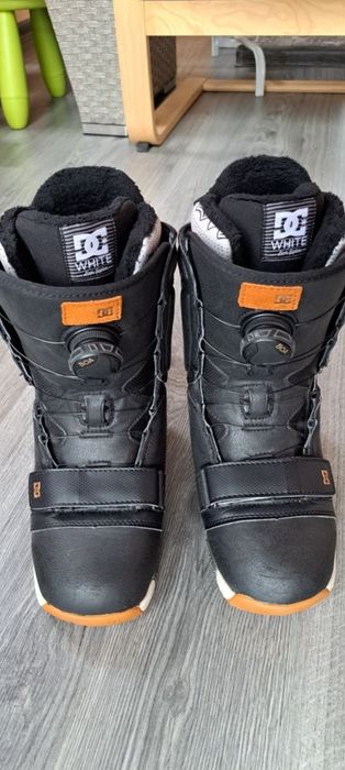 Сноуборд Обувки DCMora Boa 37 номер