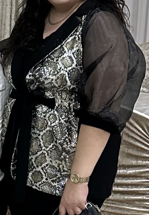 Пиджак с паетками и футляр платье