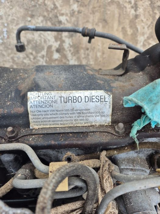 Двигател 1.6тд голф 2