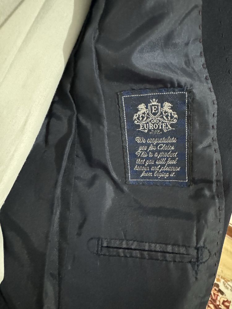 Продам школьную форму