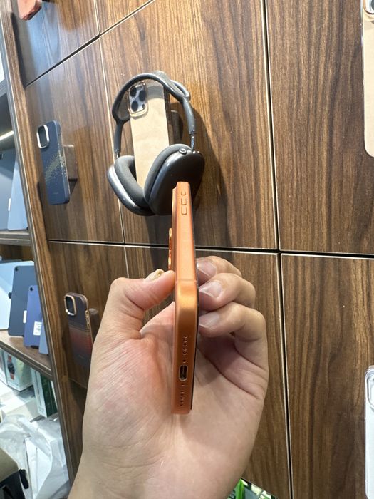 17 pro 256 gb 100% 1 Sikkil Naxt va Nasiya savdo