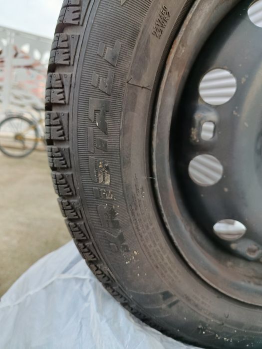 Roti jante și anvelope iarna 185 60 15 Skoda Seat Volkswagen