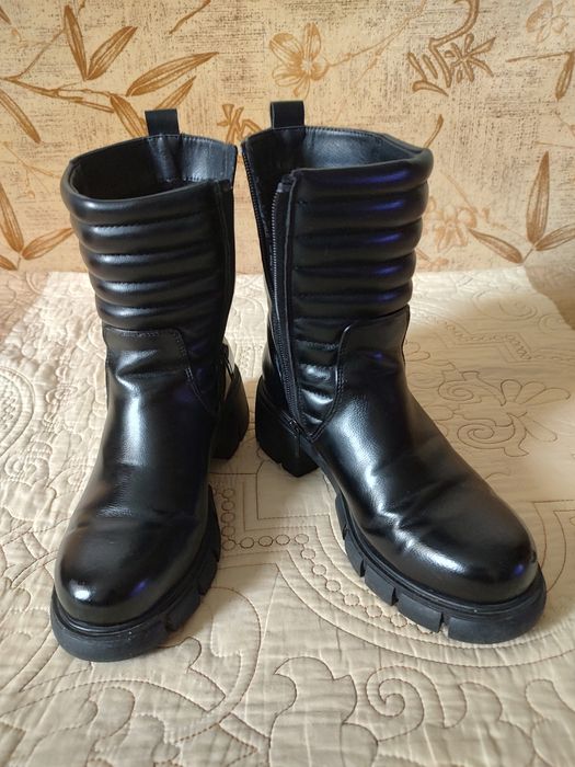 Ghete Graceland Piele!