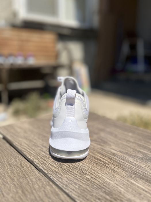 Nike Air Max Axis – adidași originali, 9.5/10