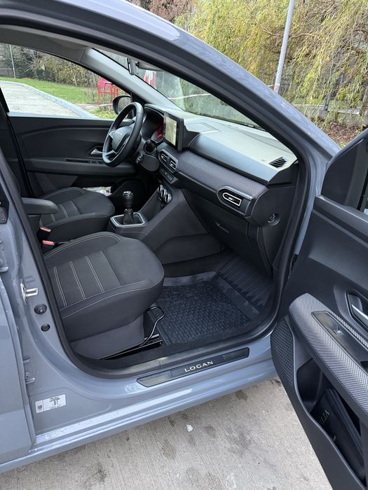Dacia Logan Journey+ 12.000 km nou Benzină 1.0 TCe turbo 90 CP an 2024