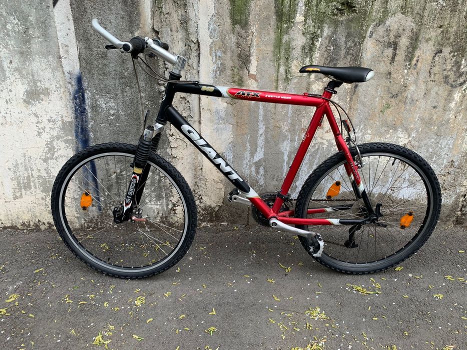 Bicicleta Giant din aluminiu 27 viteze frana disc Germania
