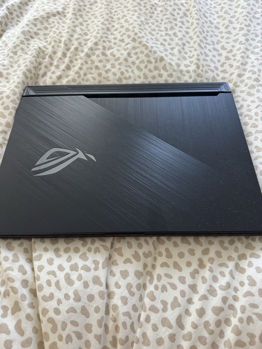 Laptop Gaming ASUS ROG Strix G512LI