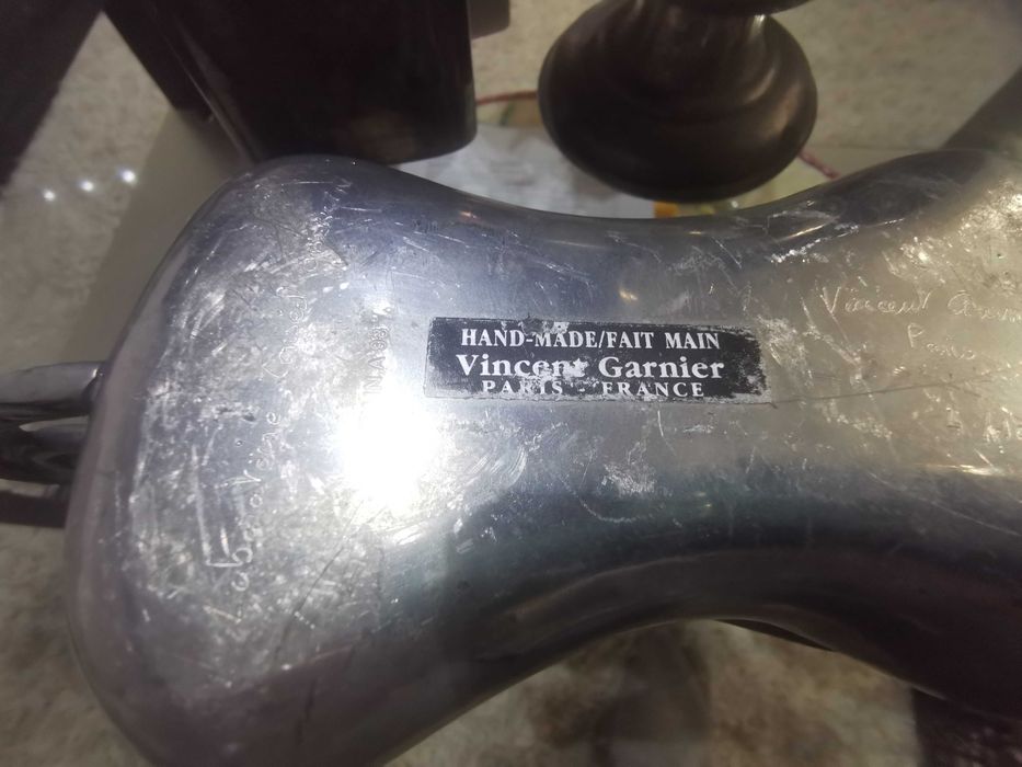 Figurine caini din Etain