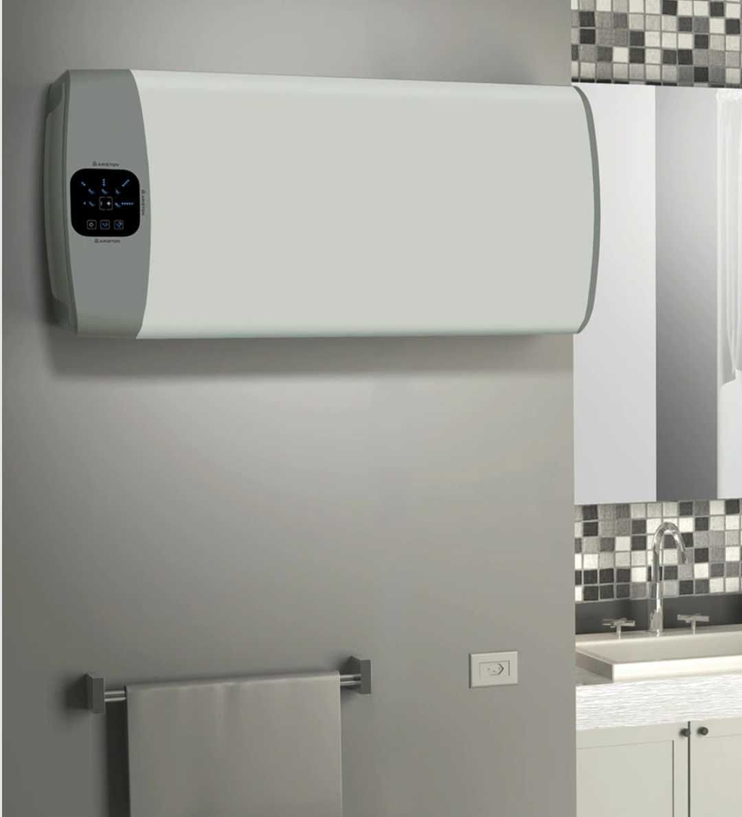 Vând Boiler electric 50 l.Ariston Velis