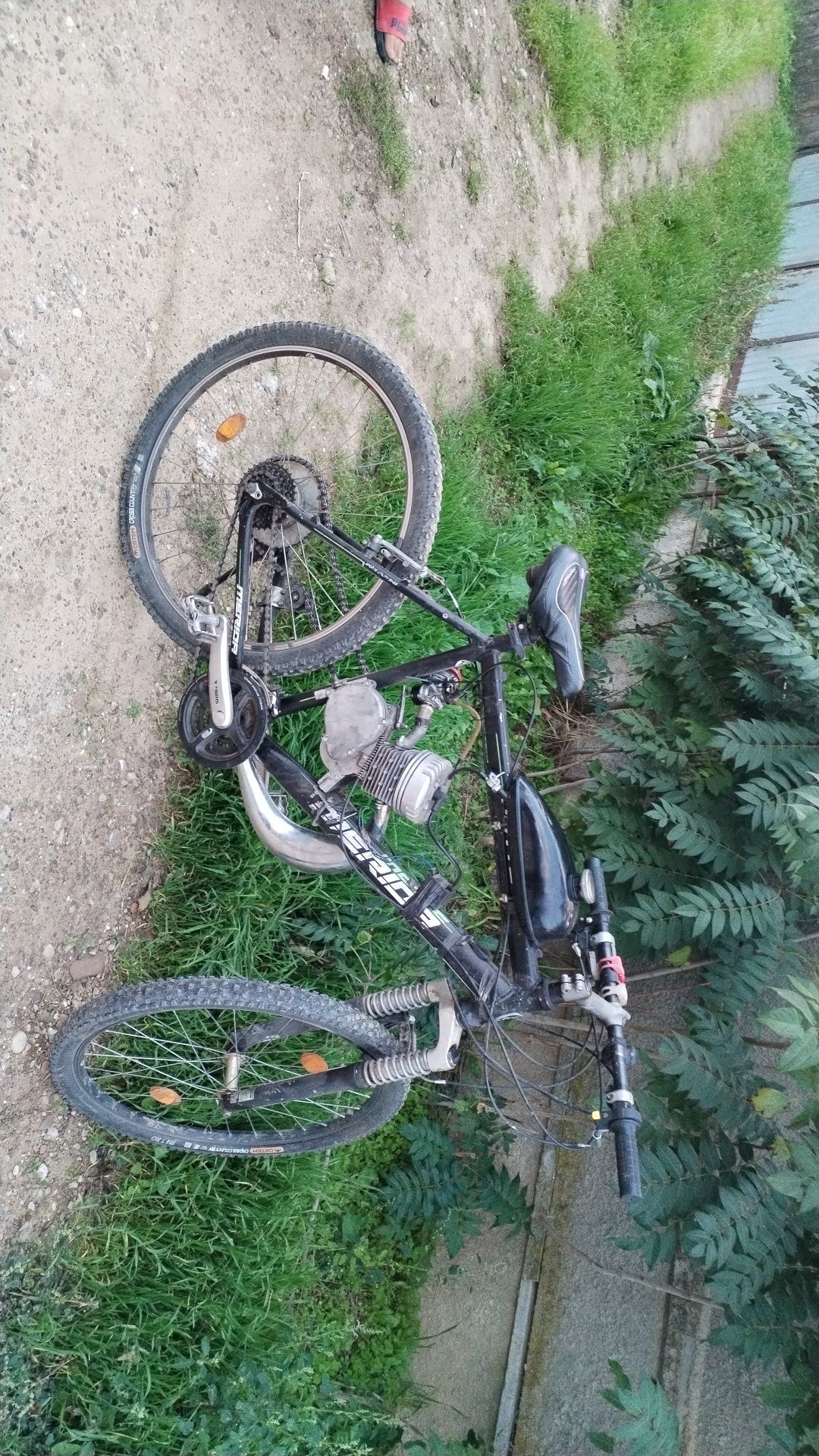 Vând motor de bicicleta 80cc tuning