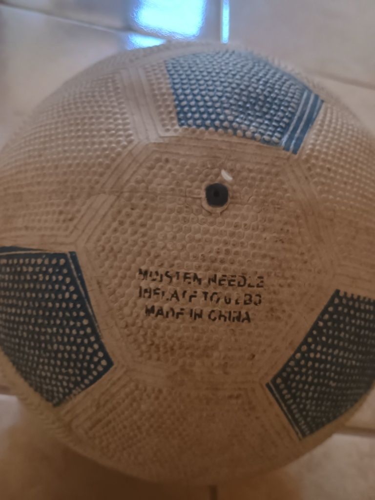 Vând minge de fotbal 2026