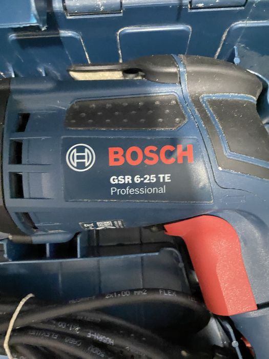 Дрел шурупаверт bosch
