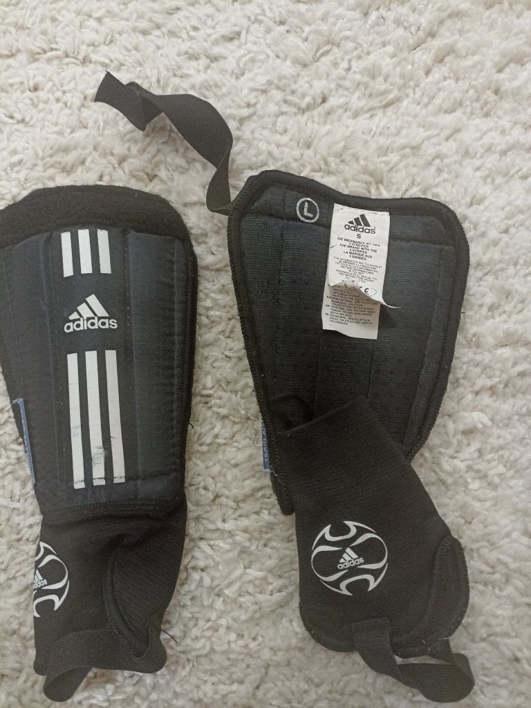 Apărători fotbal Adidas originale cu protecție glezne