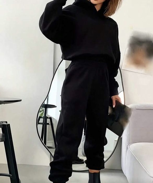 Дамски екип в черен цвят