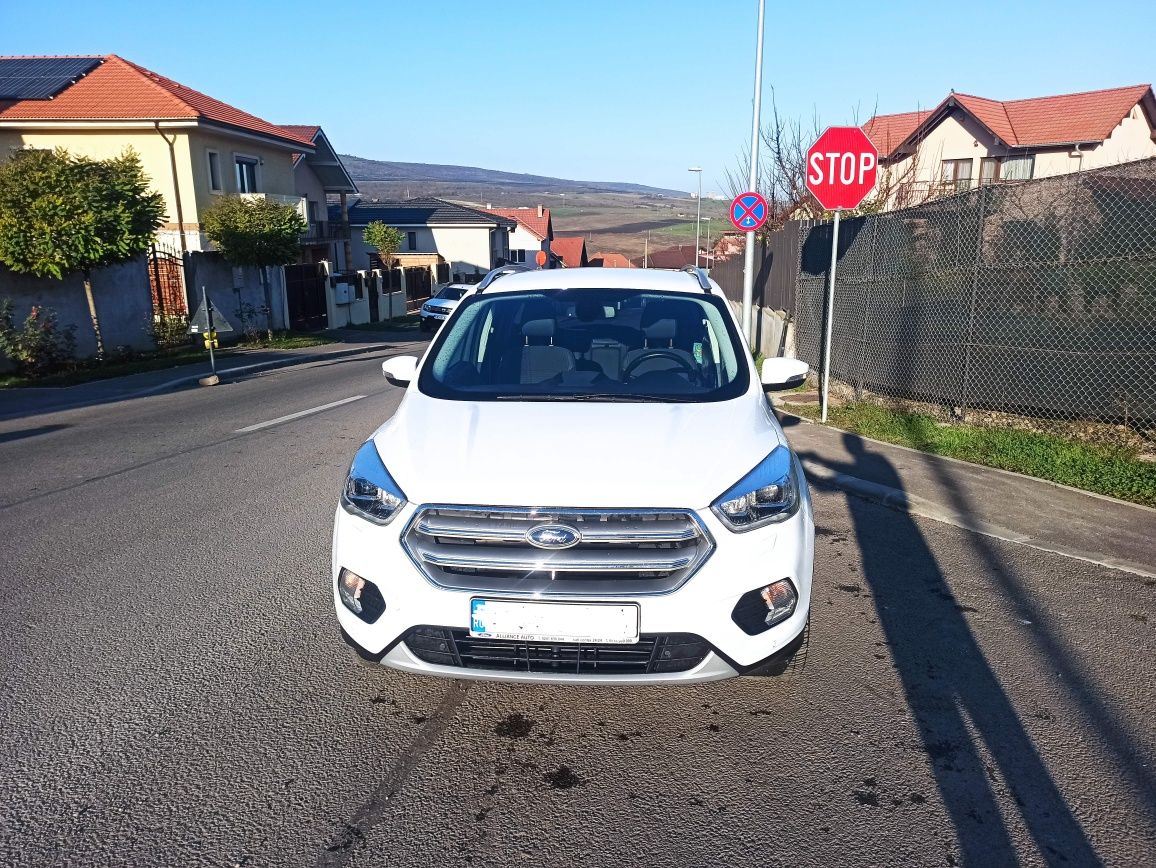 Vand Ford Kuga Titanium 2.0 TDCI 182cp Powershift 6 4WD