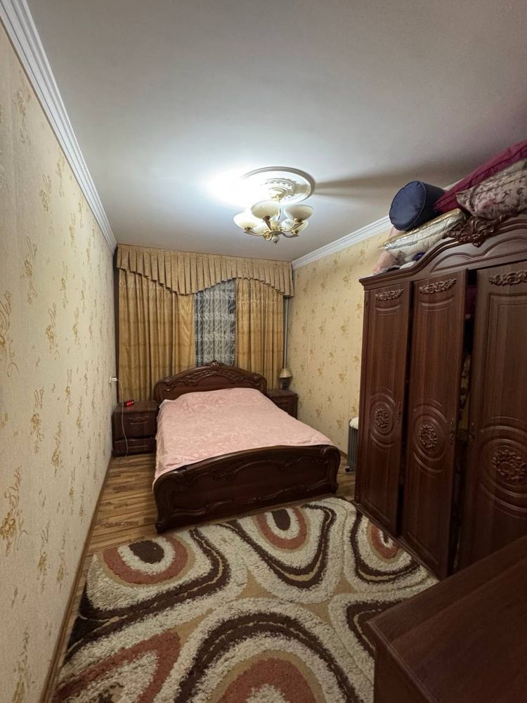 Продается 4 комнатная! Рядом с метро