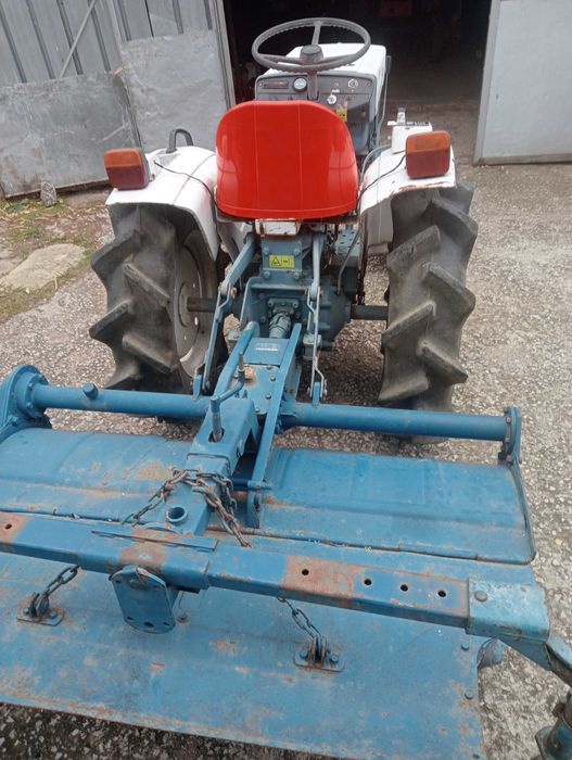 Трактор Мицибуши три цилиндров