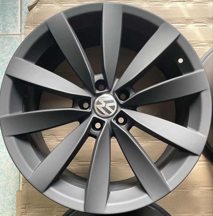 Jante aliaj R19 negru mat originale VW Arteon Passat B9