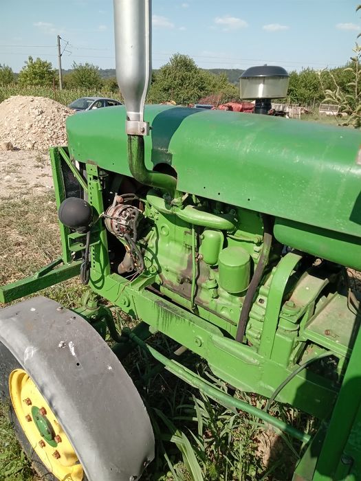 Vând tractor John Deear