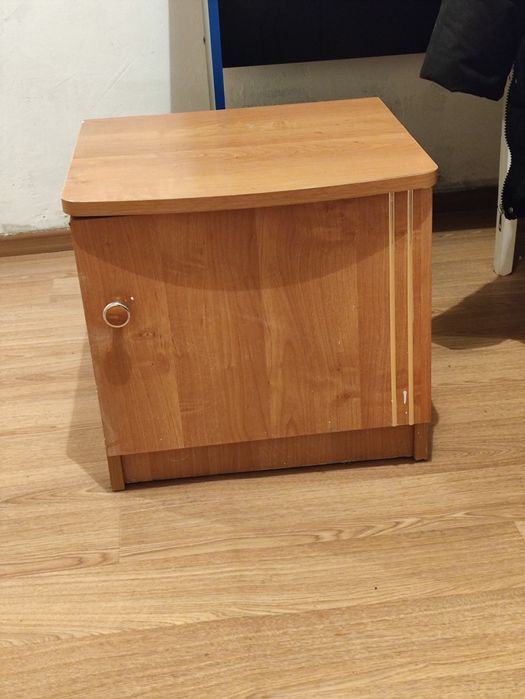 Две тумбочки срочно