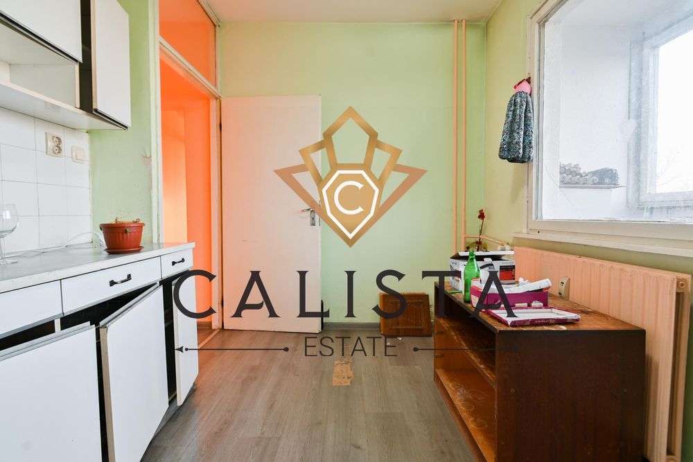 Продава се Тристаен апартамент в София, Хаджи Димитър - 90 кв.м за 1852 €/кв.м - Снимка #2