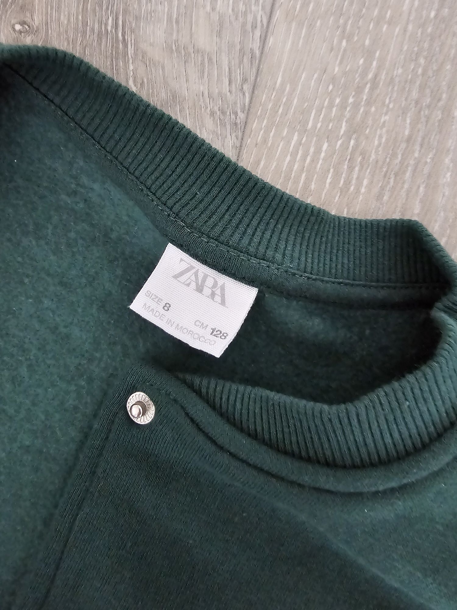 Бомбър зелено яке Zara