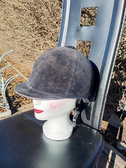 Cască și vesta protecție echitație